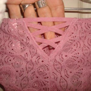 VICTORIA'S SECRET CHEEKY PANTY SMALL (NIP)